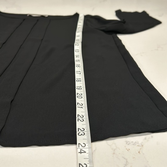 Loft Black Blouse Lightweight Vertical Pleated Round neck Long Sleeves Size XS - Picture 4 of 8